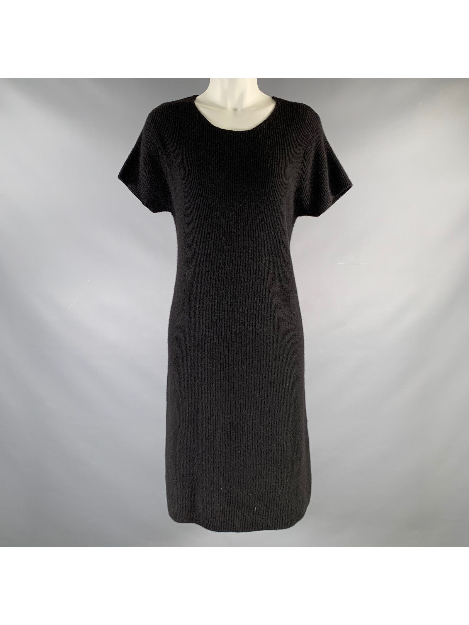 Vintage Size M Black Knit Short Sleeve Dress
